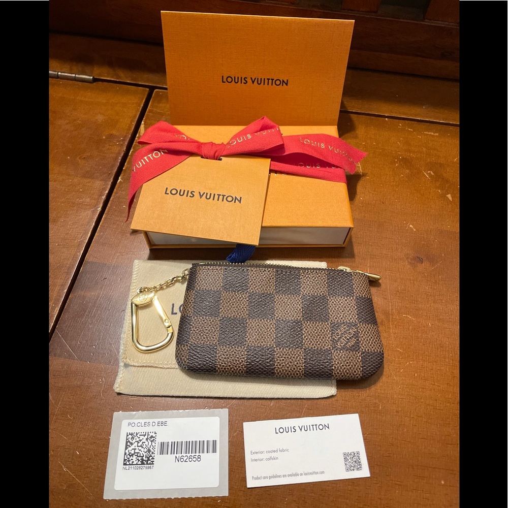 🆕 Louis Vuitton Key Pouch Damier Ebene N62658